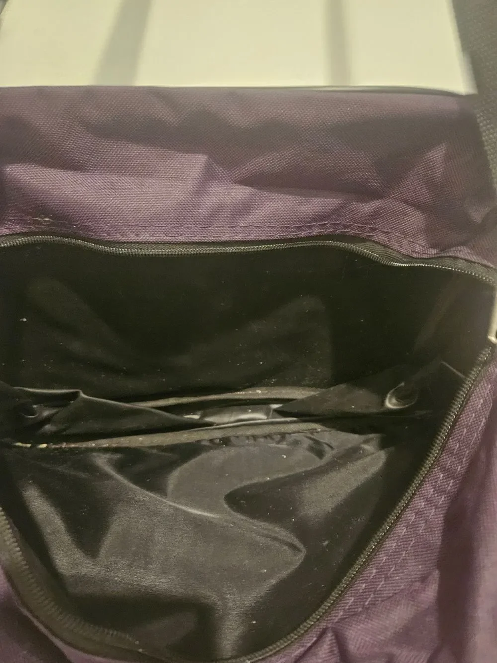 American Tourister spacious men